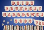 Dekoracja do druku: Dzień Edukacji Narodowej - proporczyki 